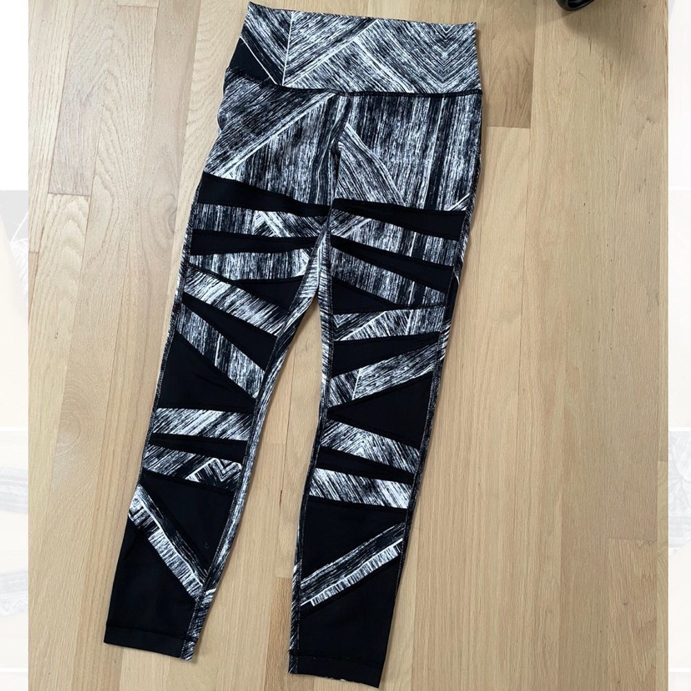 Lululemon High Times Crop *Tech Mesh